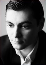 Актёр - Рустам Ахмадеев
